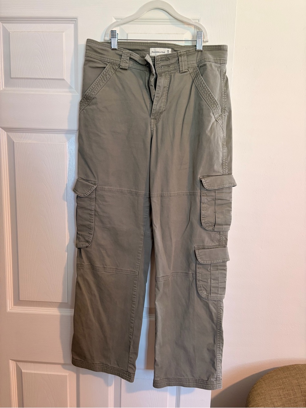 Abercrombie & Fitch Olive Green Straight-Leg Cargo Pants